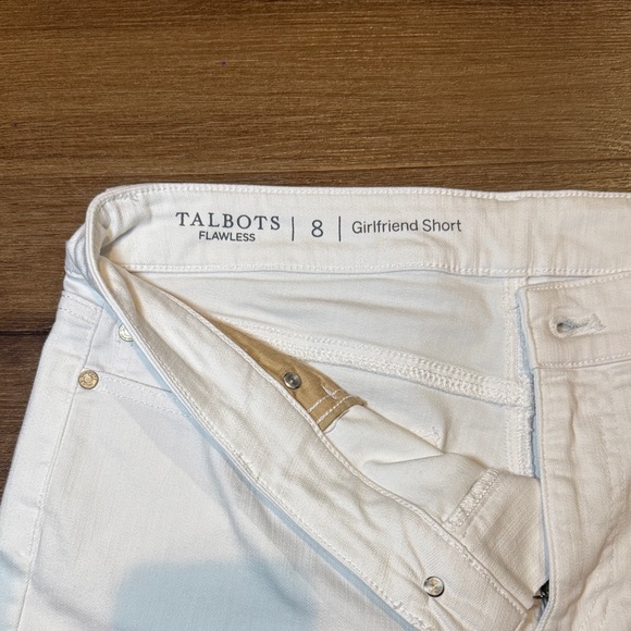 Talbots Flawless White Denim Girlfriend Shorts. Size 8 - Picture 4 of 5